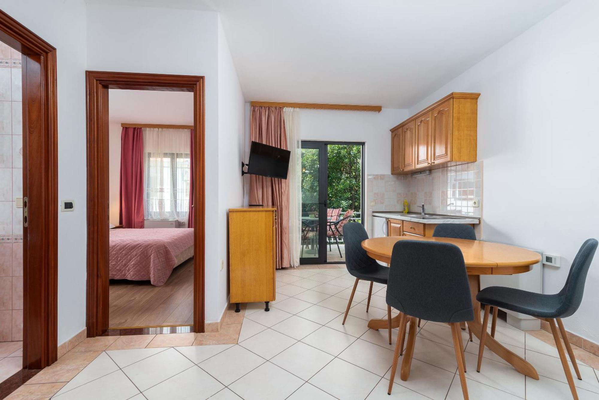 Maca Apartments & Suites トロギール エクステリア 写真