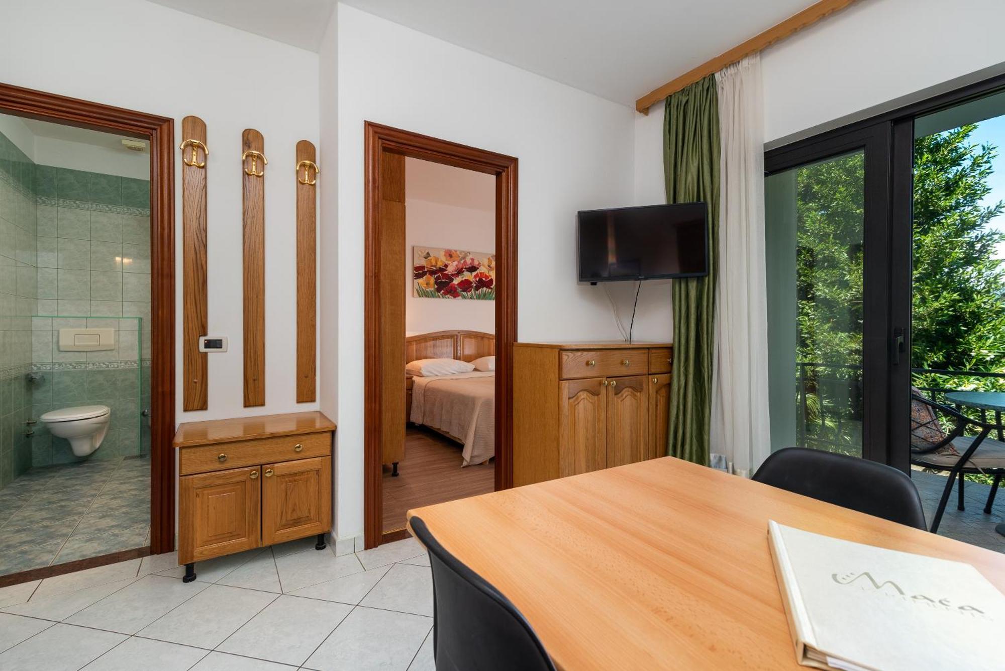 Maca Apartments & Suites トロギール エクステリア 写真