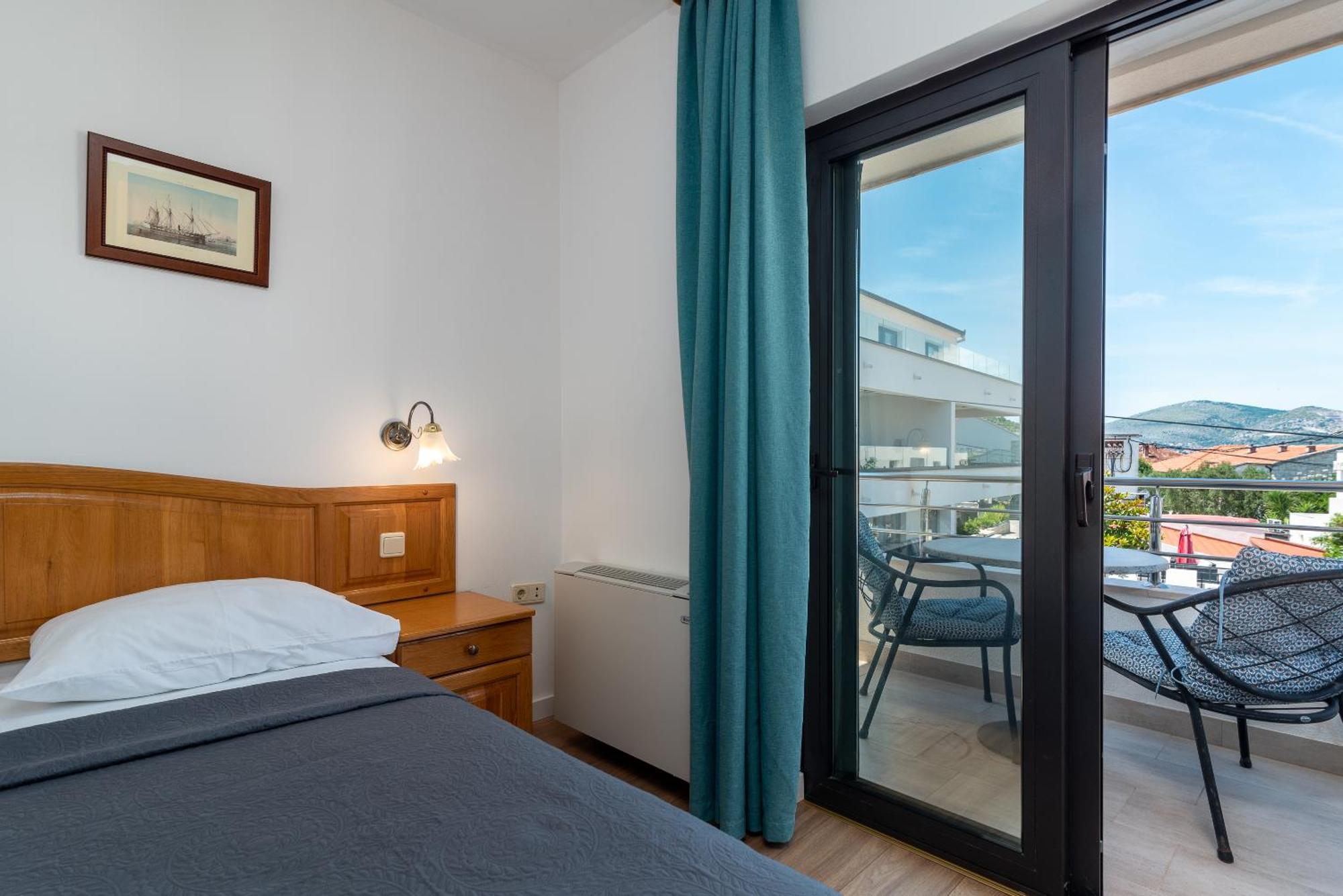 Maca Apartments & Suites トロギール エクステリア 写真