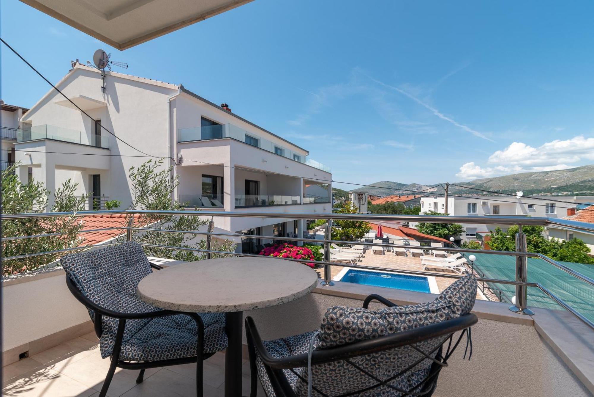 Maca Apartments & Suites トロギール エクステリア 写真